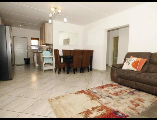 3 BEDROOM APARTMENT FOR SALE IN RAVENSWOOD